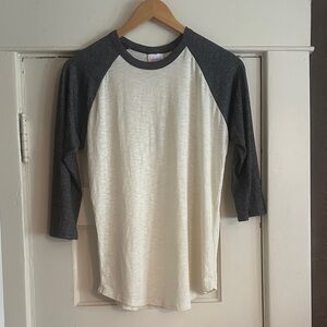 LuLaRoe Women’s Raglan Tee in Cream and Dark Gray